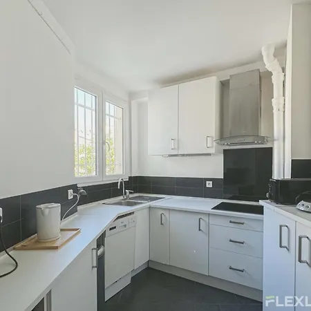 Flexliving - - Lowendal